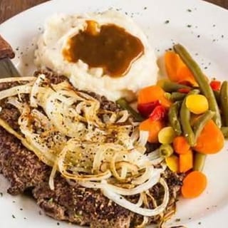 Chopped Steak with Onions